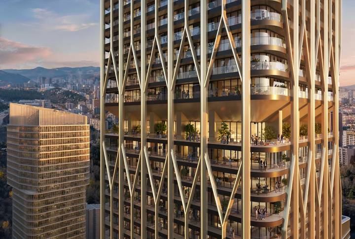 Фасад Trump Tower Tbilisi с золотыми Y-образными колоннами