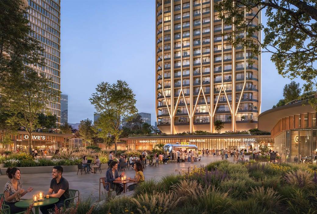 Пешеходная площадь с ресторанами у Trump Tower Tbilisi